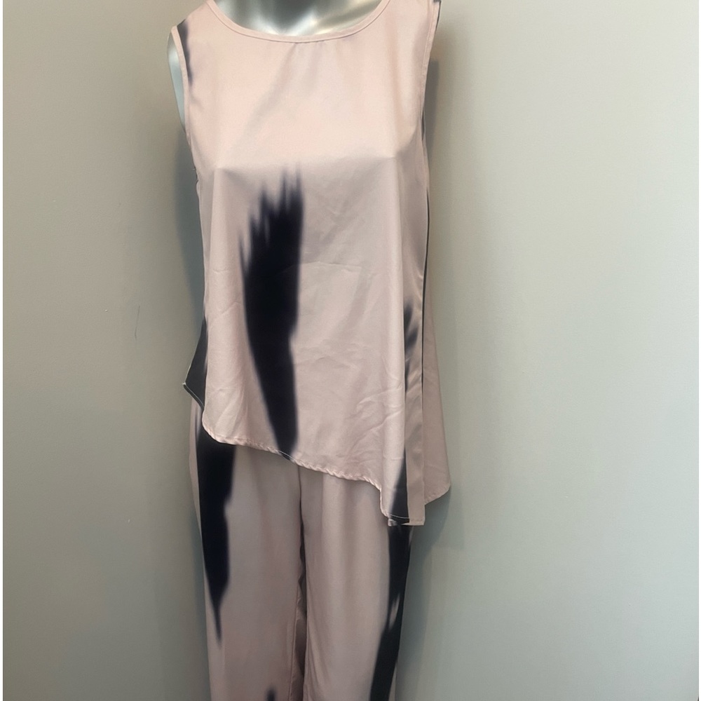 Women’s two piece casual summer outfit